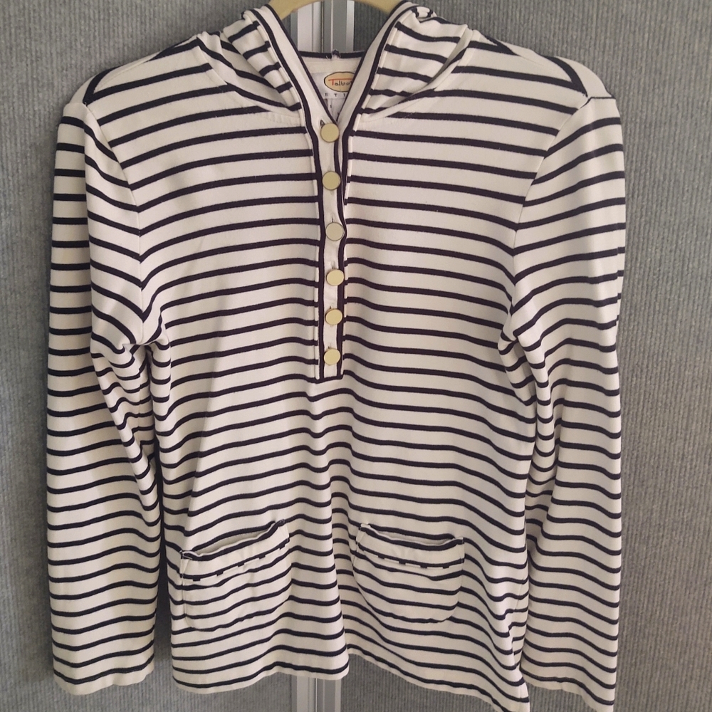🛍️*4/$25 striped hooded long sleeve top